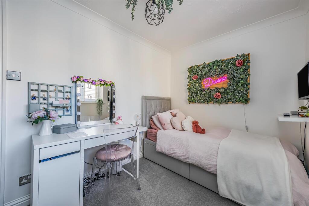 7 Vita Road, Portsmouth-Small-PorticoMarketing-Sol