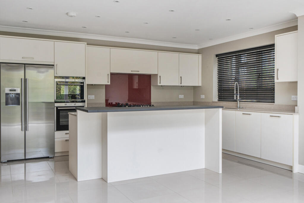 1376348-9-691c4da...