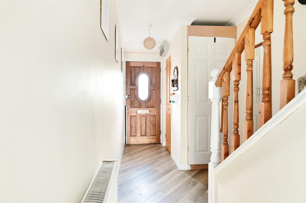 prince-charles-close-bn42 (7).jpg