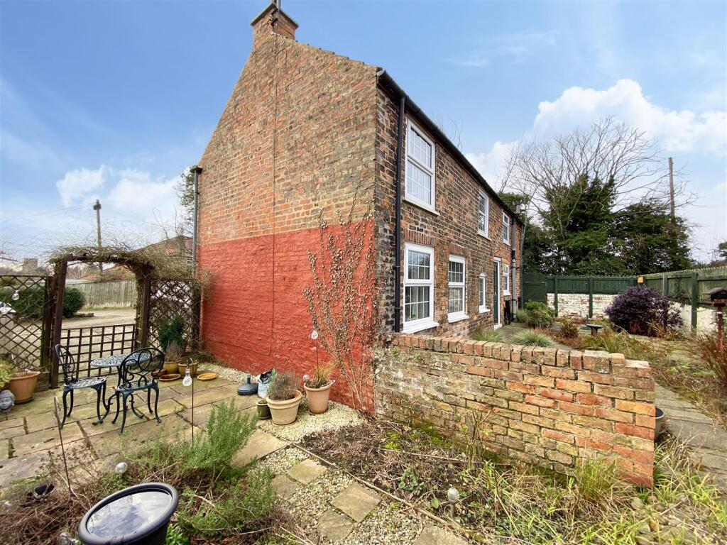 9017300-102648-133840199407560081-db8020bd-6409-22