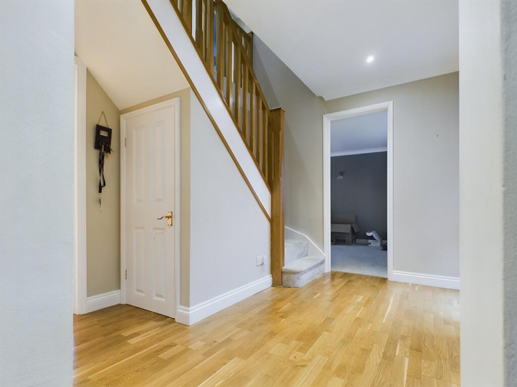 Thyme Close, Chineham, Basingstoke, RG24