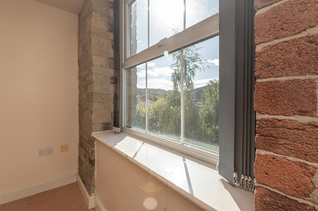 Lounge/Kitchen