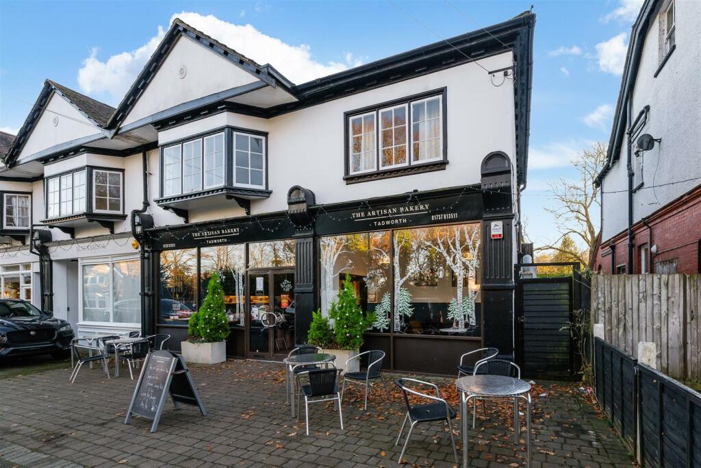 HIGH STREET - (15).jpg