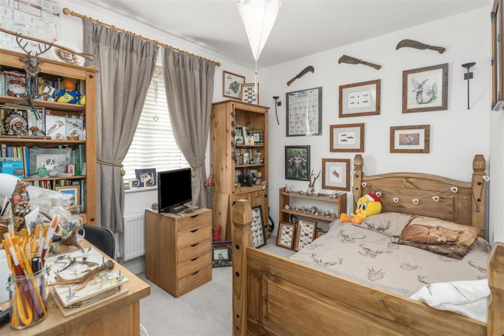 40 Cotefield Drive, Bodicote-25.jpg