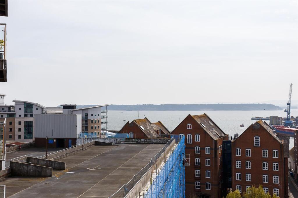 704 Orchard Plaza-ph25_print.jpg