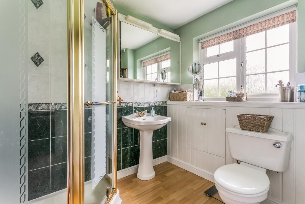 Ensuite Shower Room