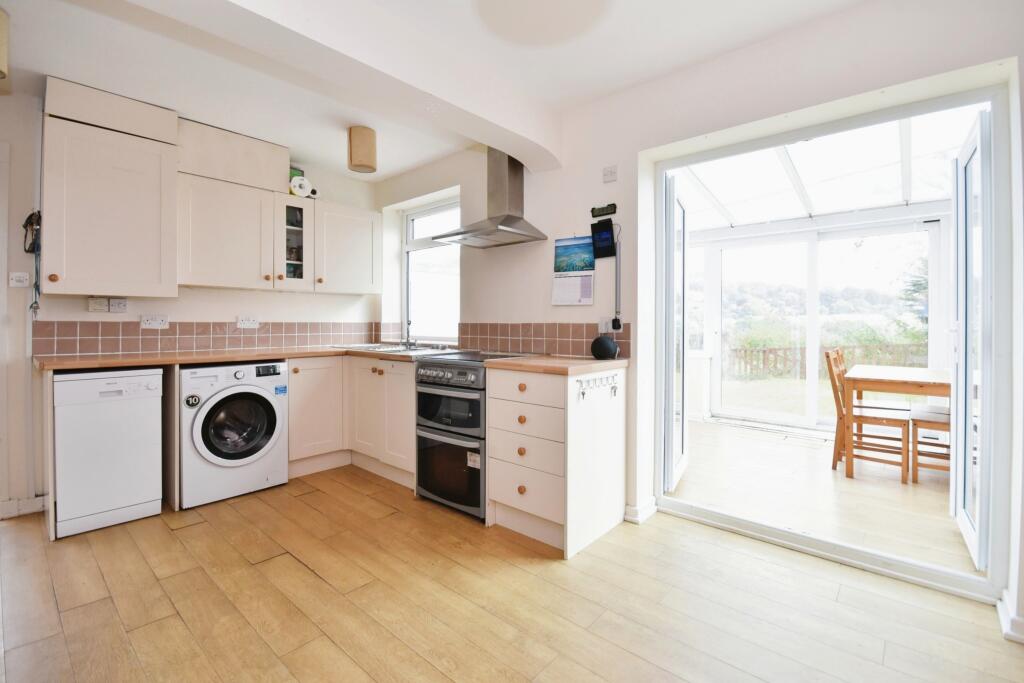 Linking Conservatroy