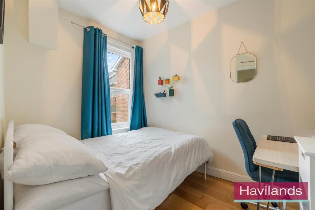 Eversley Park Road-3.jpg