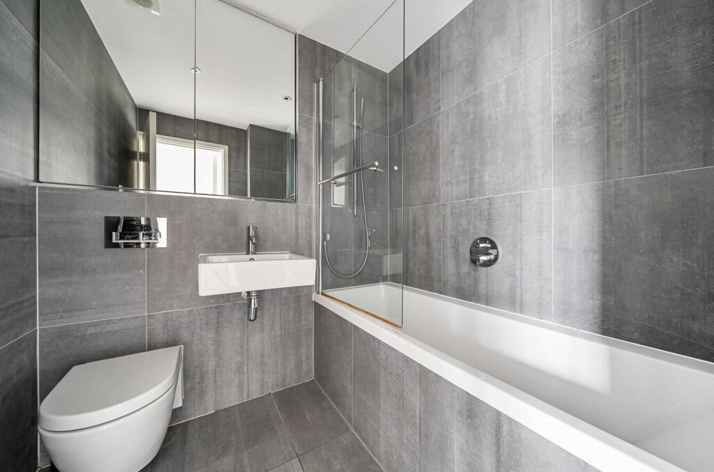 1333763-9-689494b...