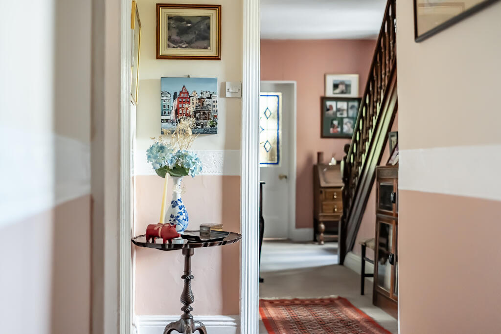 1316505-17-686eb90a36ee7