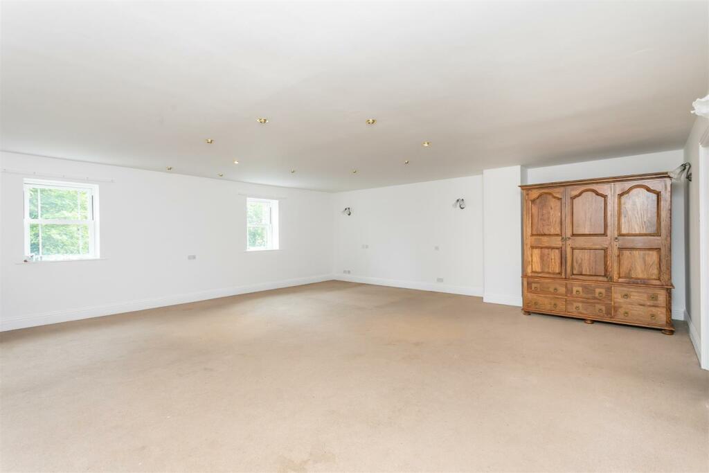Master suite