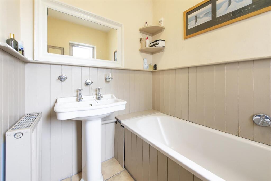 52144 Hi res (13).jpg