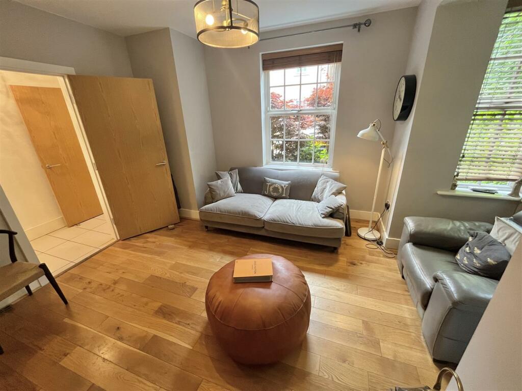 Sitting Room Aspect 2.jpg