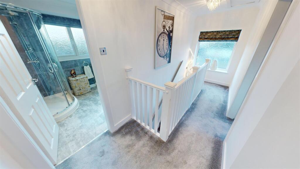 Seacroft Crescent Landing