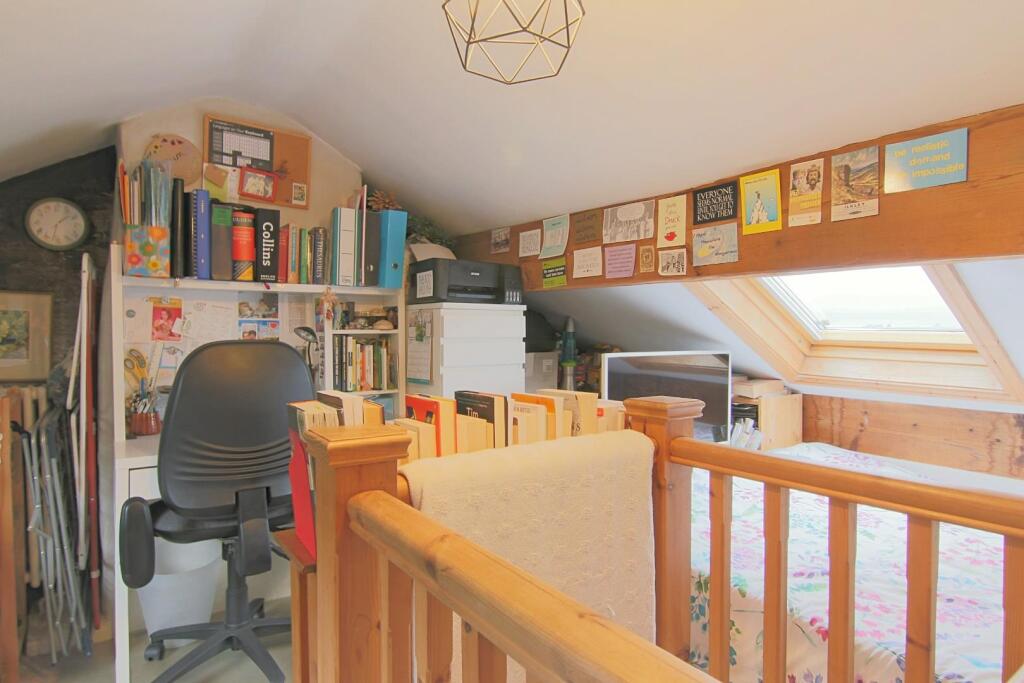 OCCASIONAL ROOM