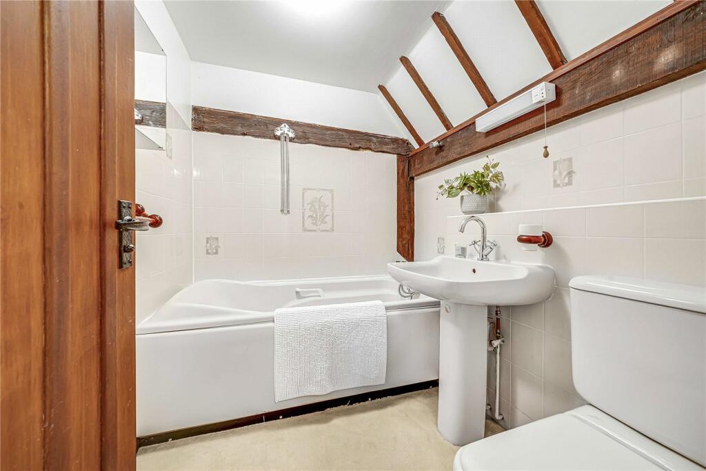 1st Floor Ensuite