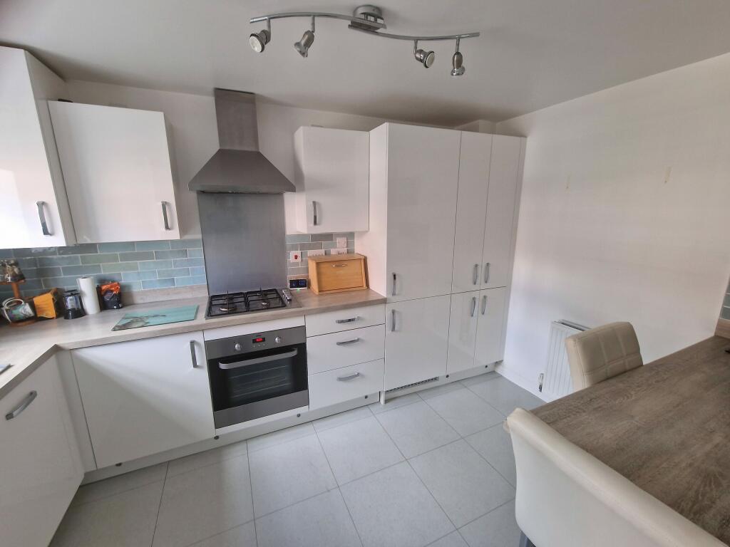Kitchen-Breakfast Room-angle 3