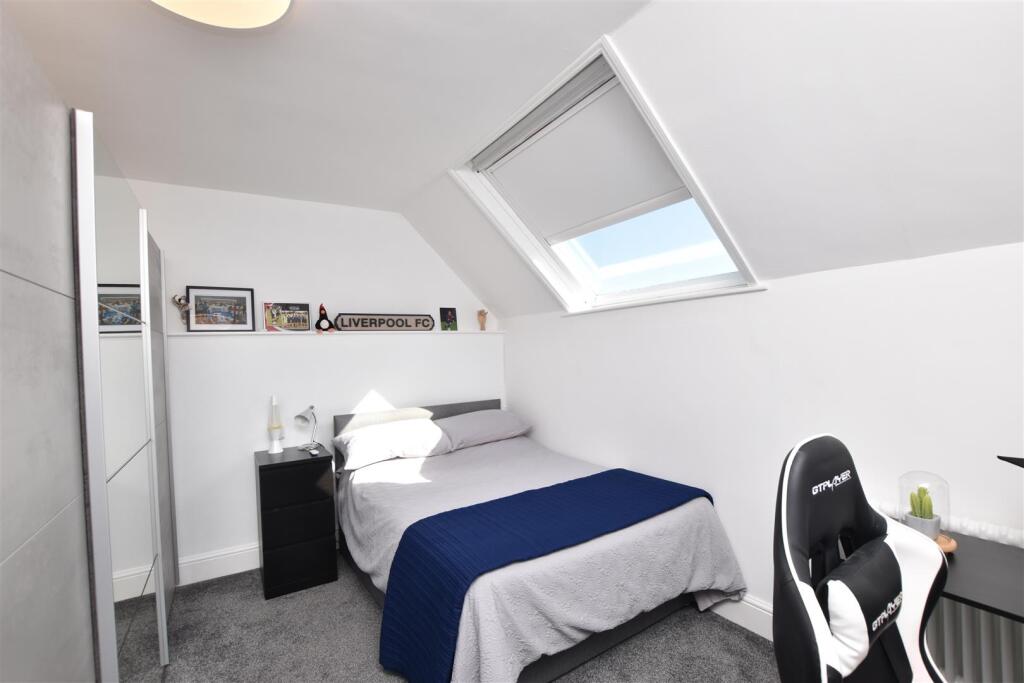 BEDROOM 3