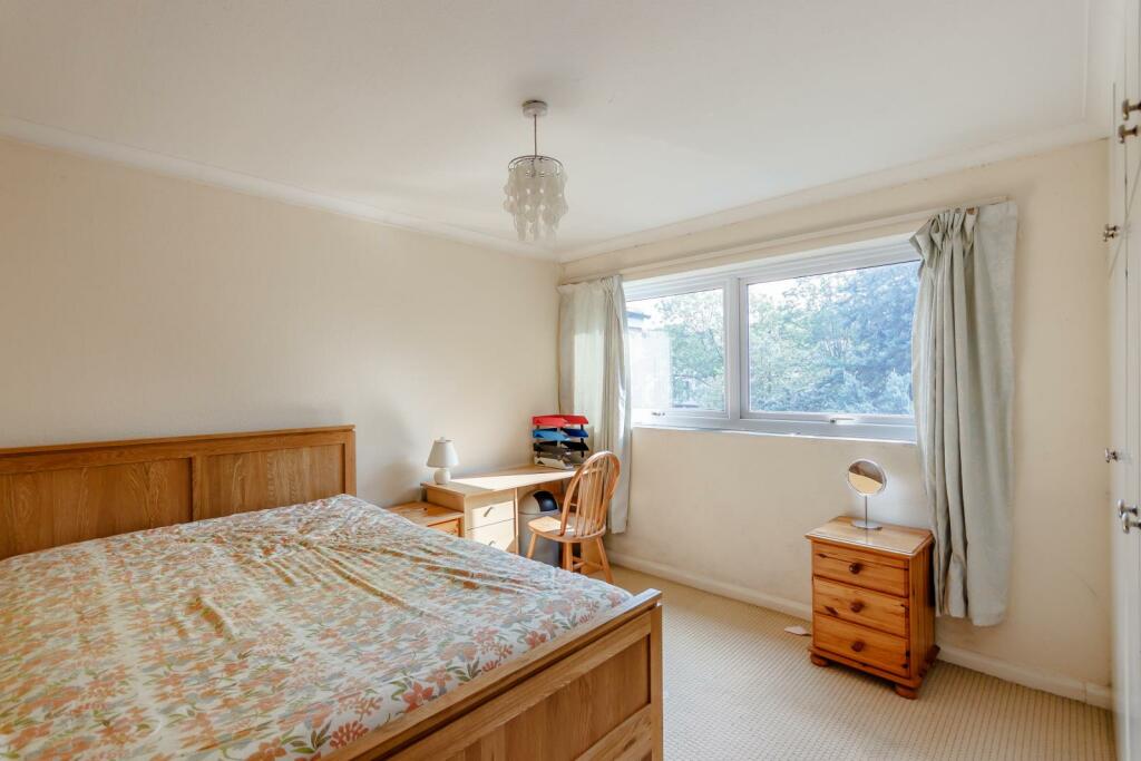 8357999-interior09-800.jpg