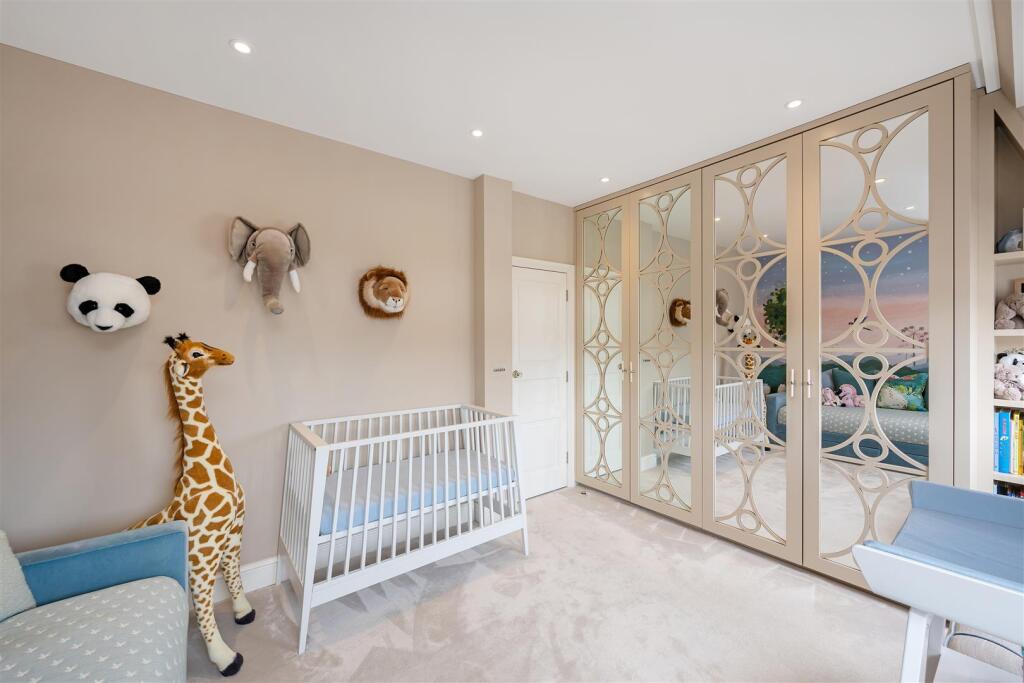 2 Ovington Street Hi-37.jpg