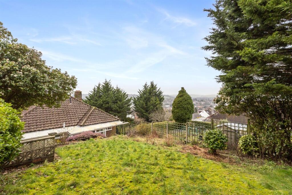 Braybon Avenue GARDEN VIEW.jpeg