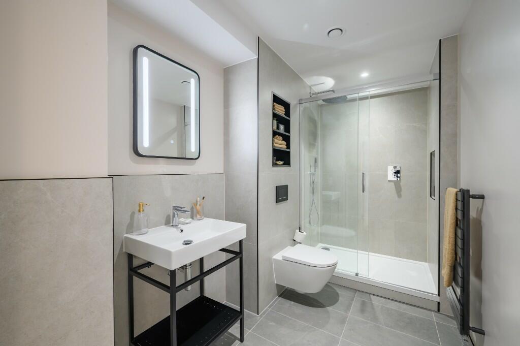 Beatty House, Dolphin Square, London, SW1V