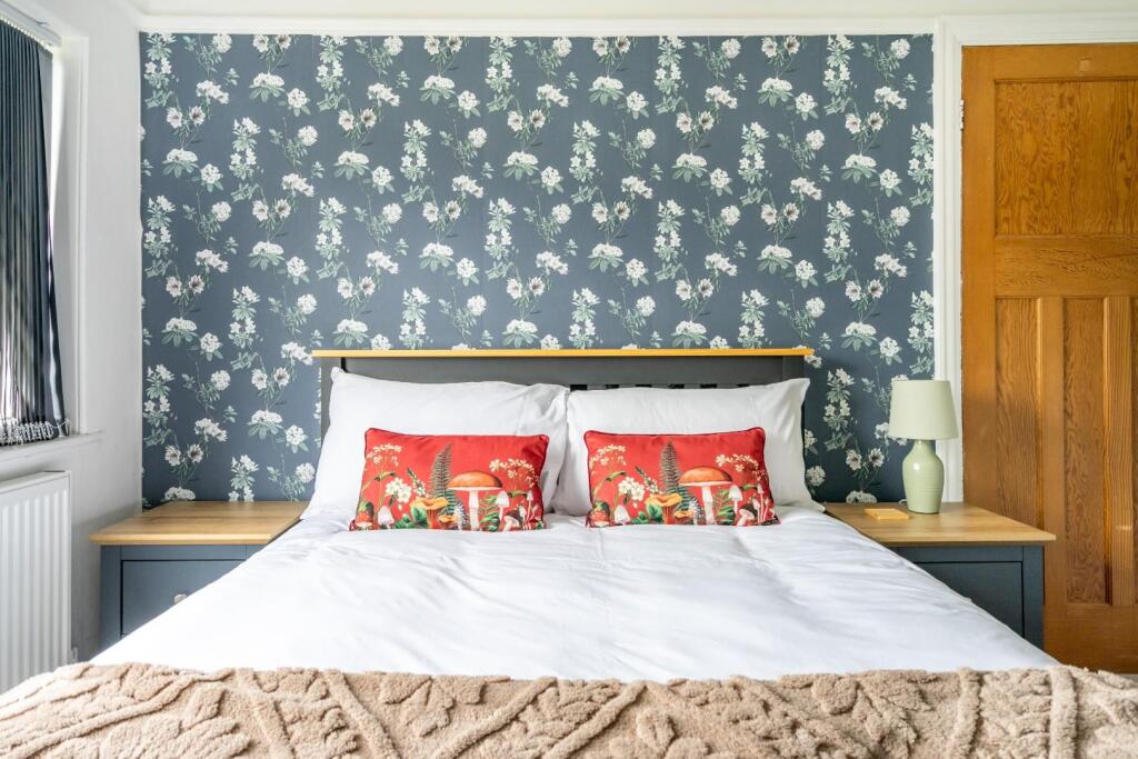 14 chestnut grove-20.jpg