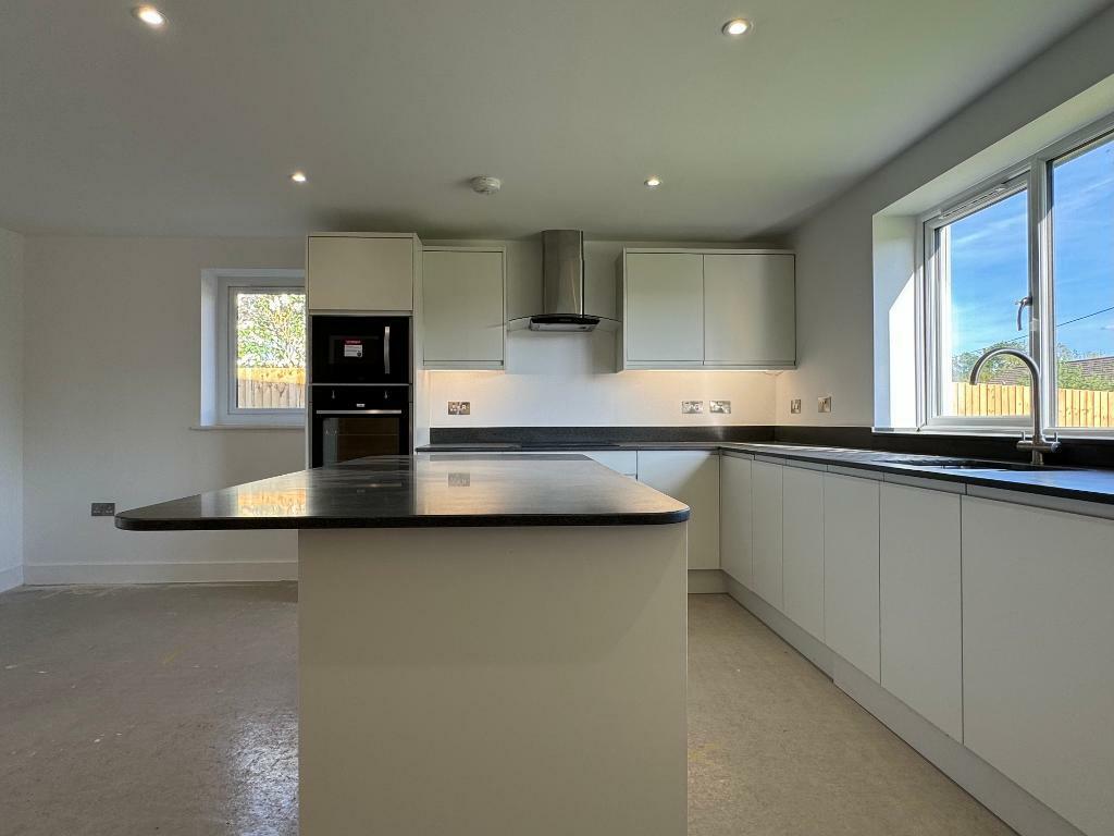 Fitted appliances too