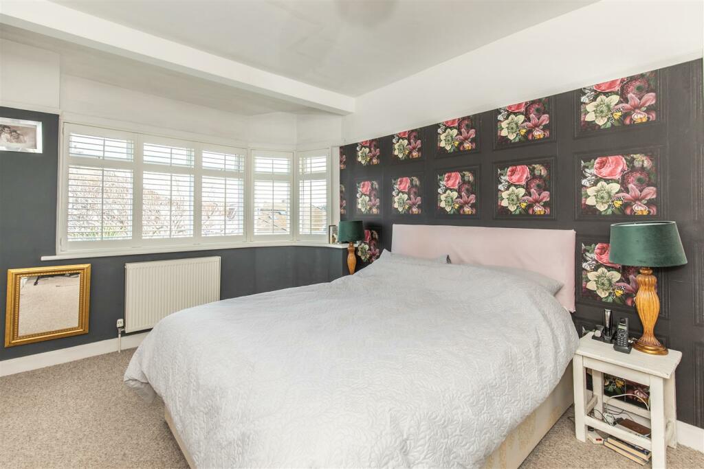 BEDROOM ONE - MASTER