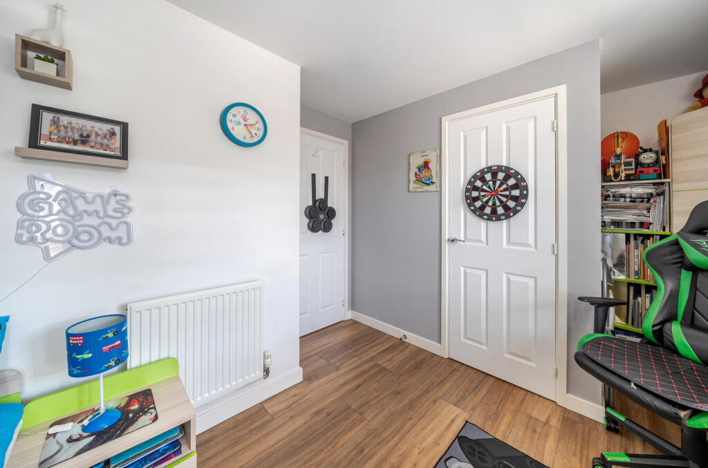 19-68234c842c420-1290531-ARW-19