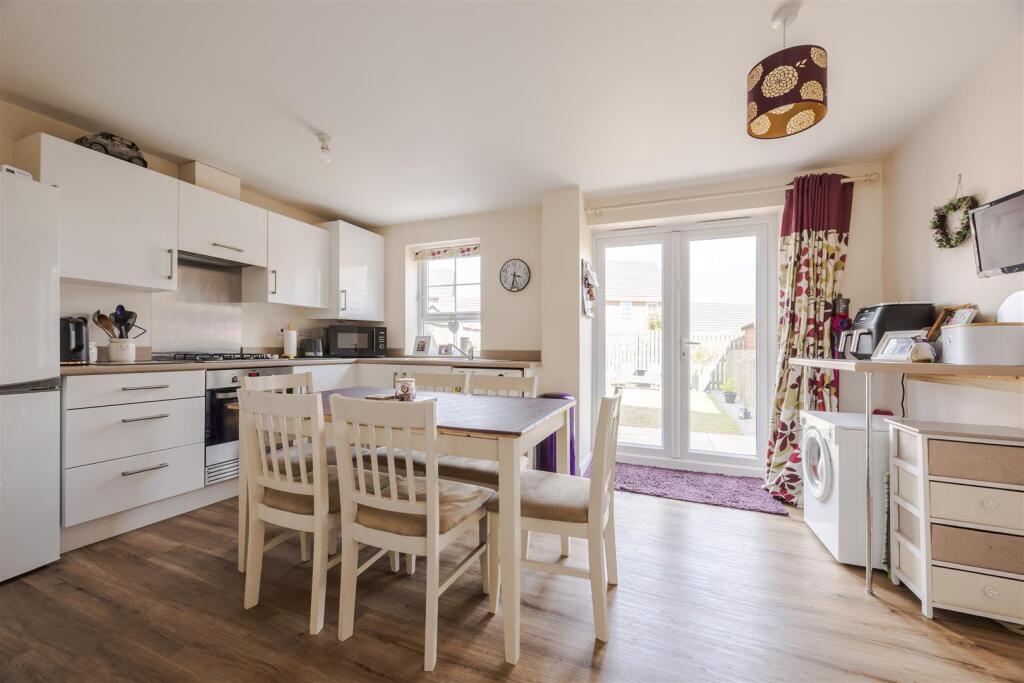 Kitchen diner