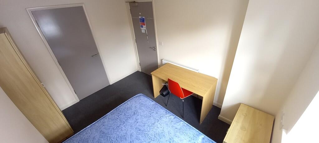 ROOM 2