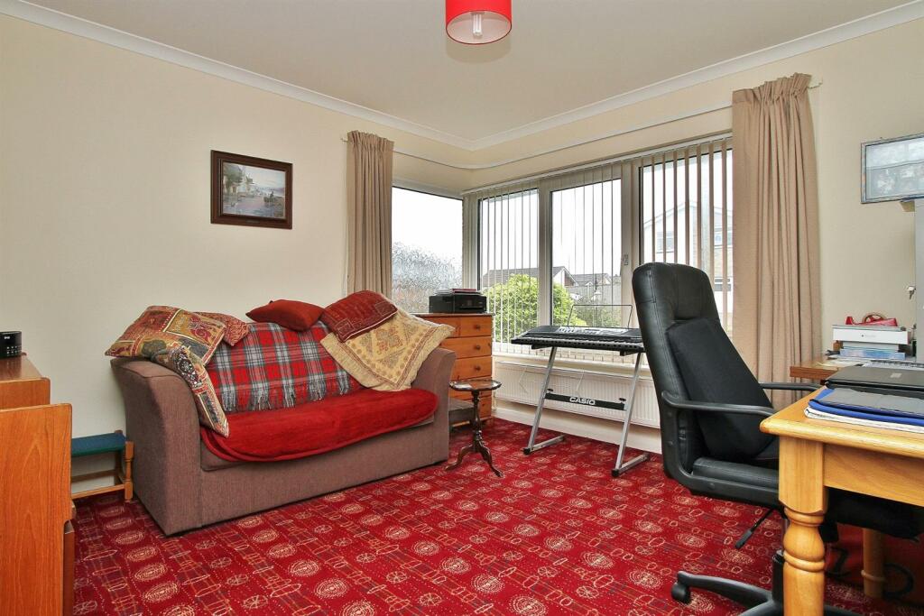Bedroom/Study