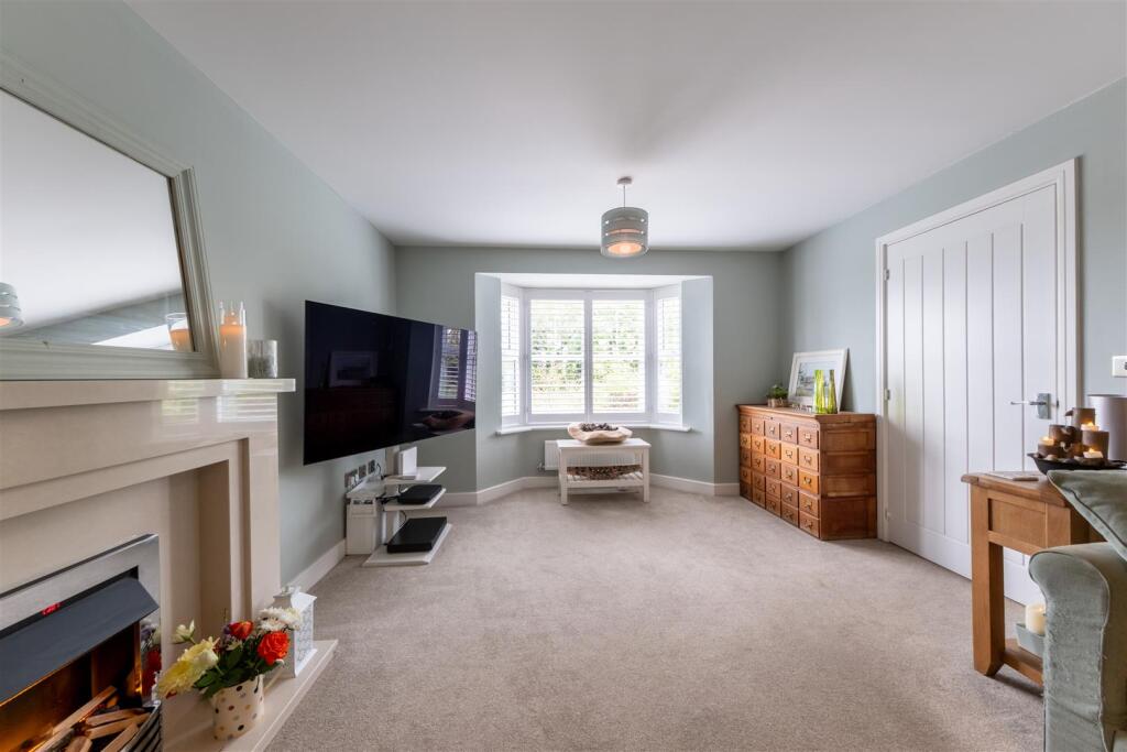 18 Williams Drive-012.jpg