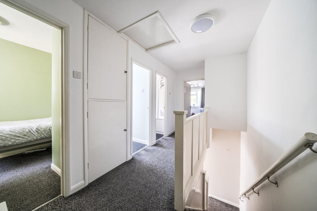 1295097-32-682716...