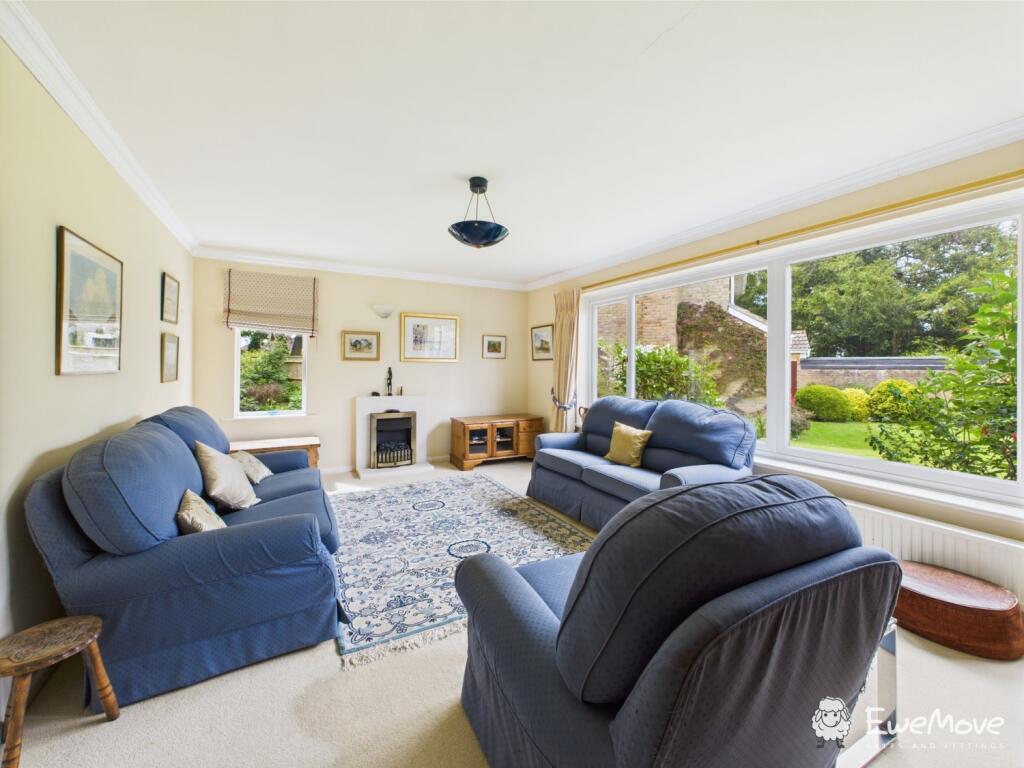 CAM02877G0-PR0069-STILL012