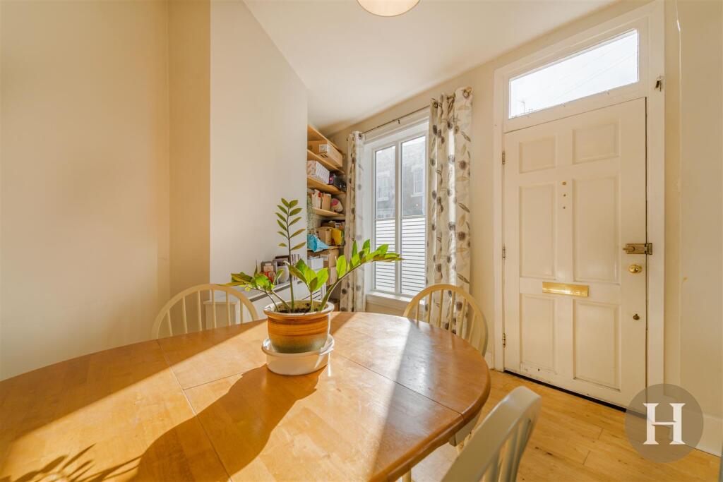 Hadleigh Estate Agents-3.jpg