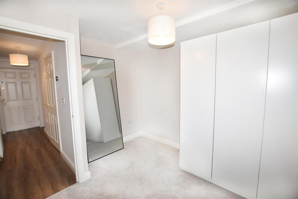 Bedroom2.jpg
