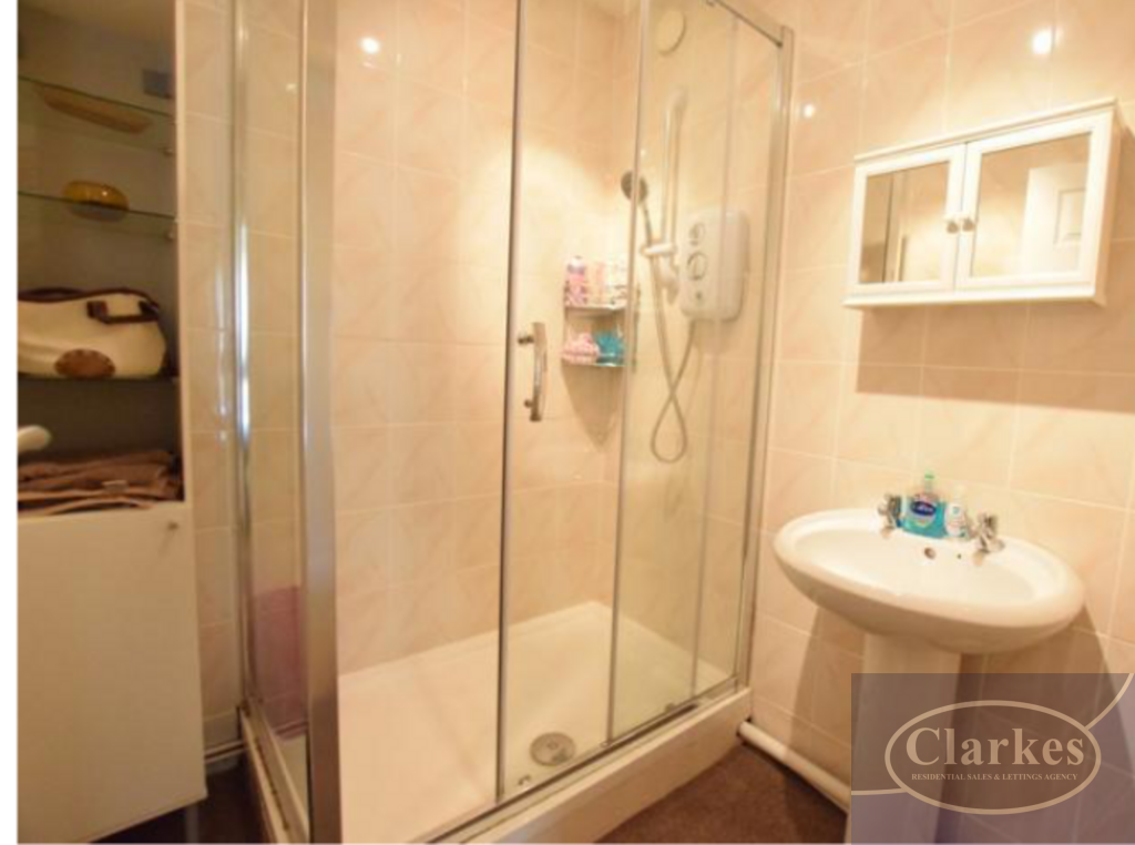 SHOWER ROOM 40.PNG