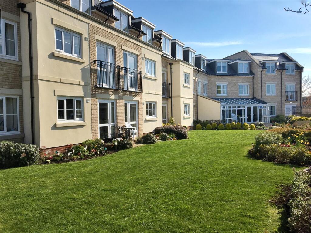 Lodge Gardens (1).jpeg