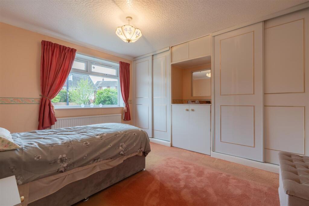 28 Siddington Avenue-23.jpg
