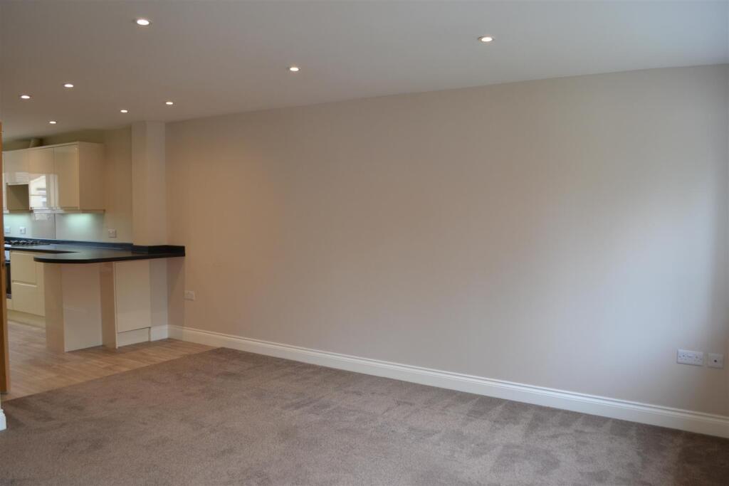 6a Windsor Road (6).JPG