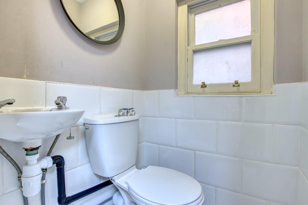 Ensuite toilet