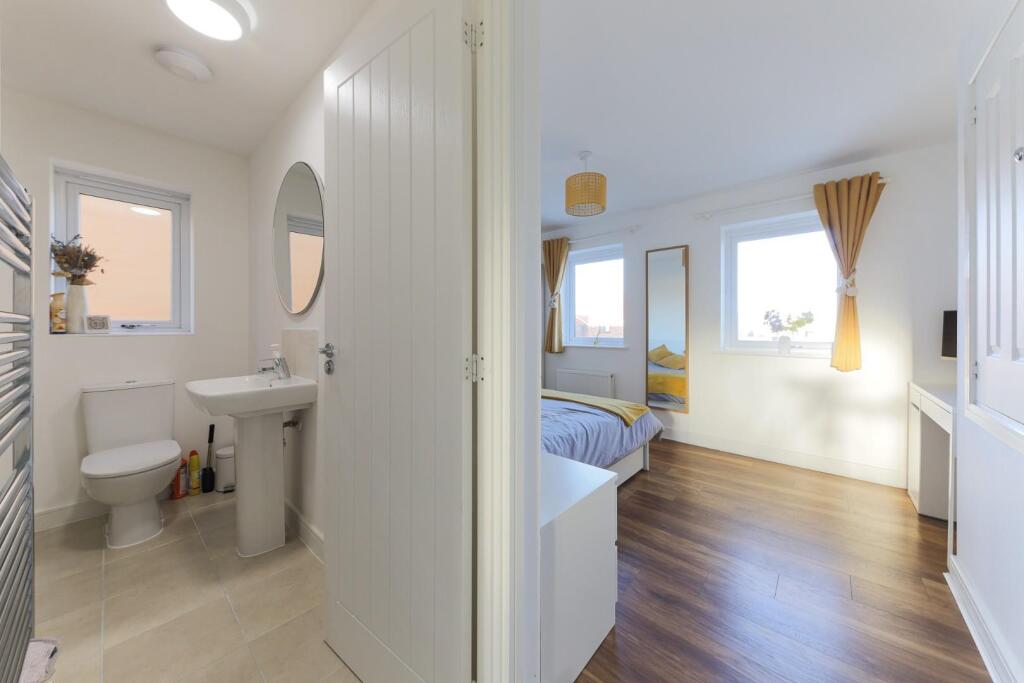 Bedroom to Bathroom.jpg