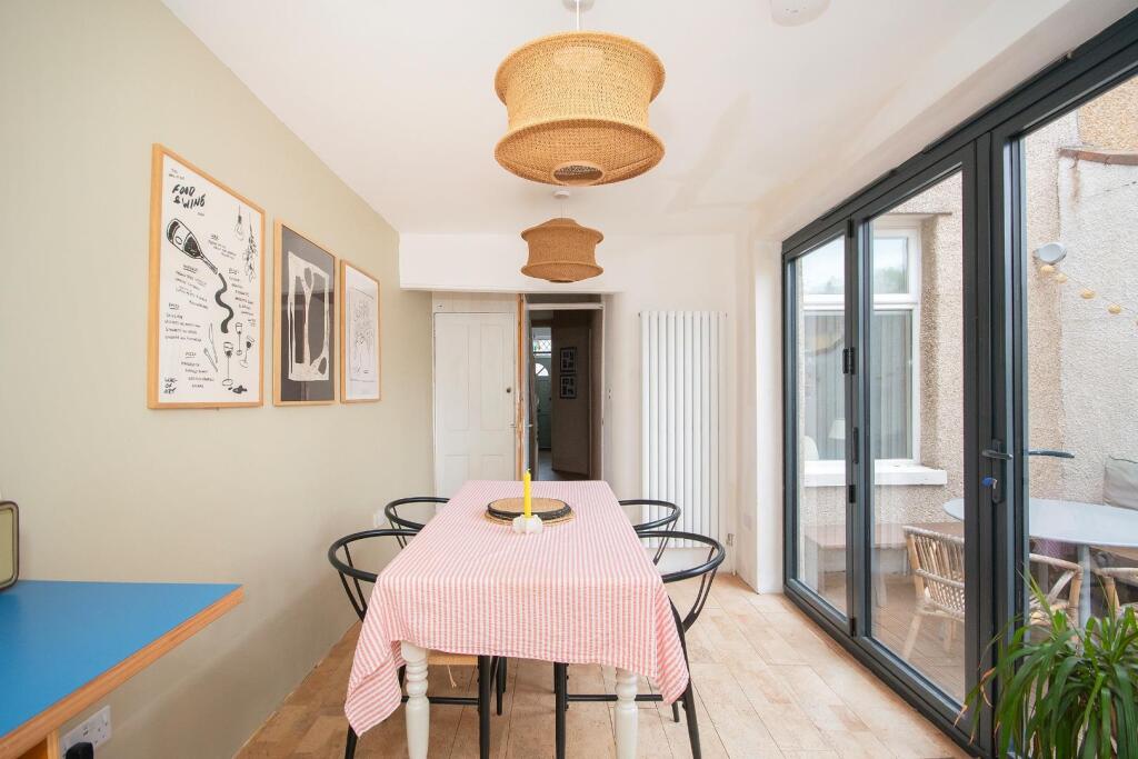 1R8HEE - Kitchen Diner D.jpg