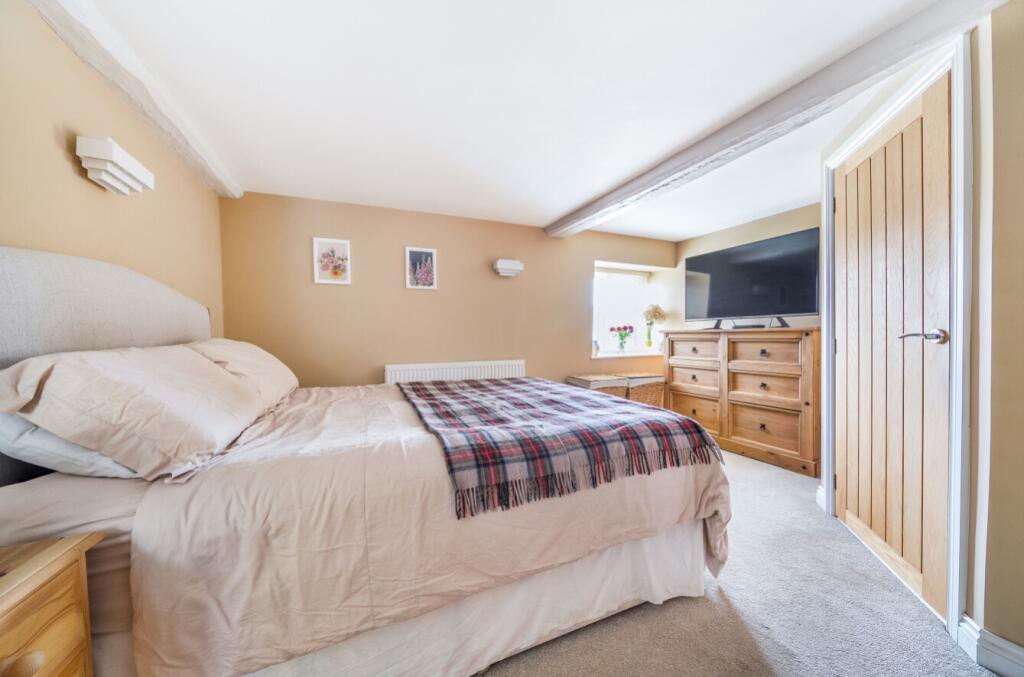 1333480-18-68912556d2811-ARW