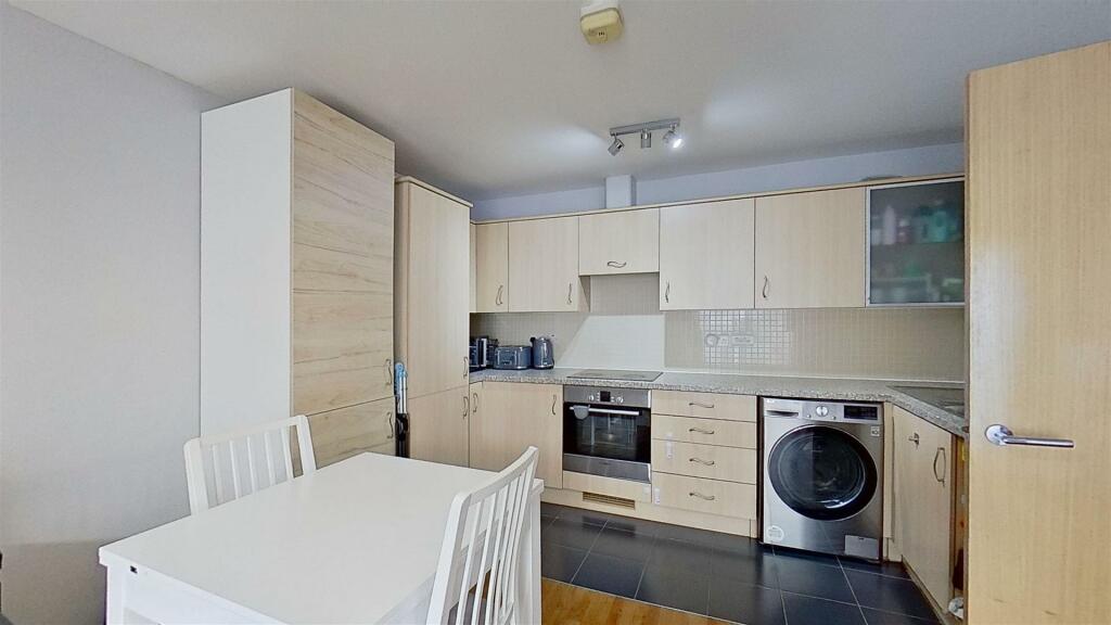 Hardy-Court-Furmage-Road-Earlsfield-SW18-05242024_