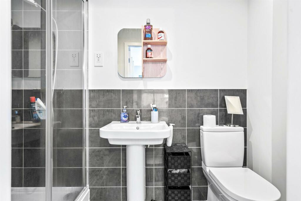 Ensuite