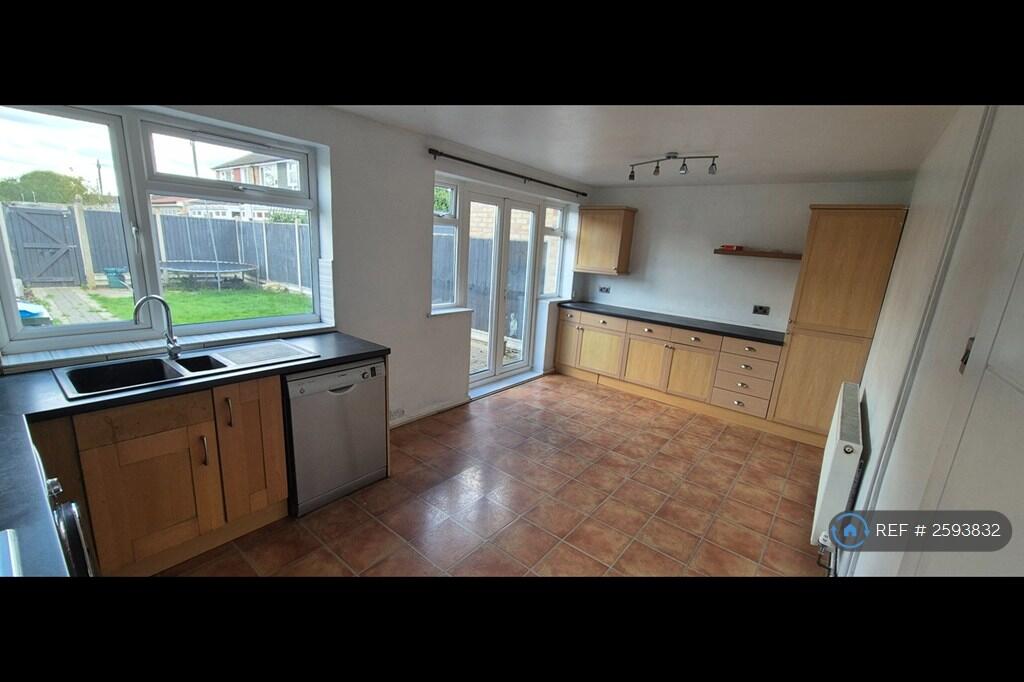 Kitchen / Dining