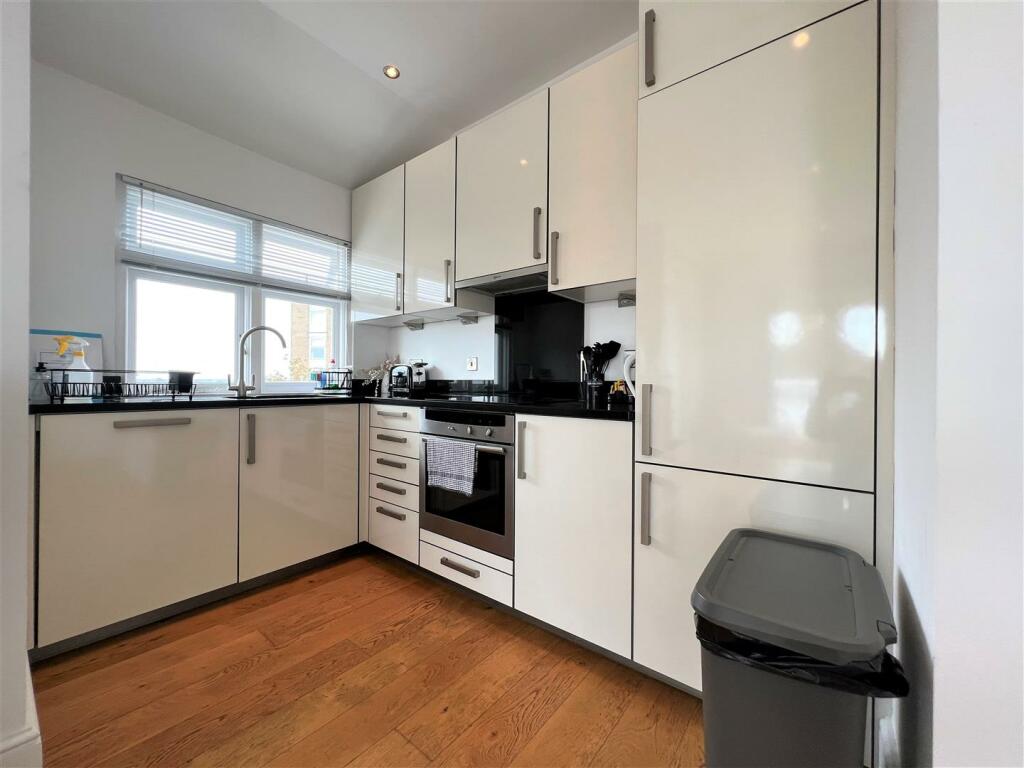 Kitchen.jpg